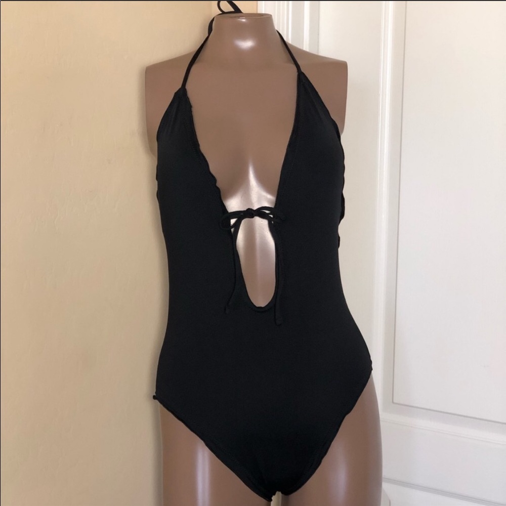 La Blanca Island Goddess Scalloped Halter